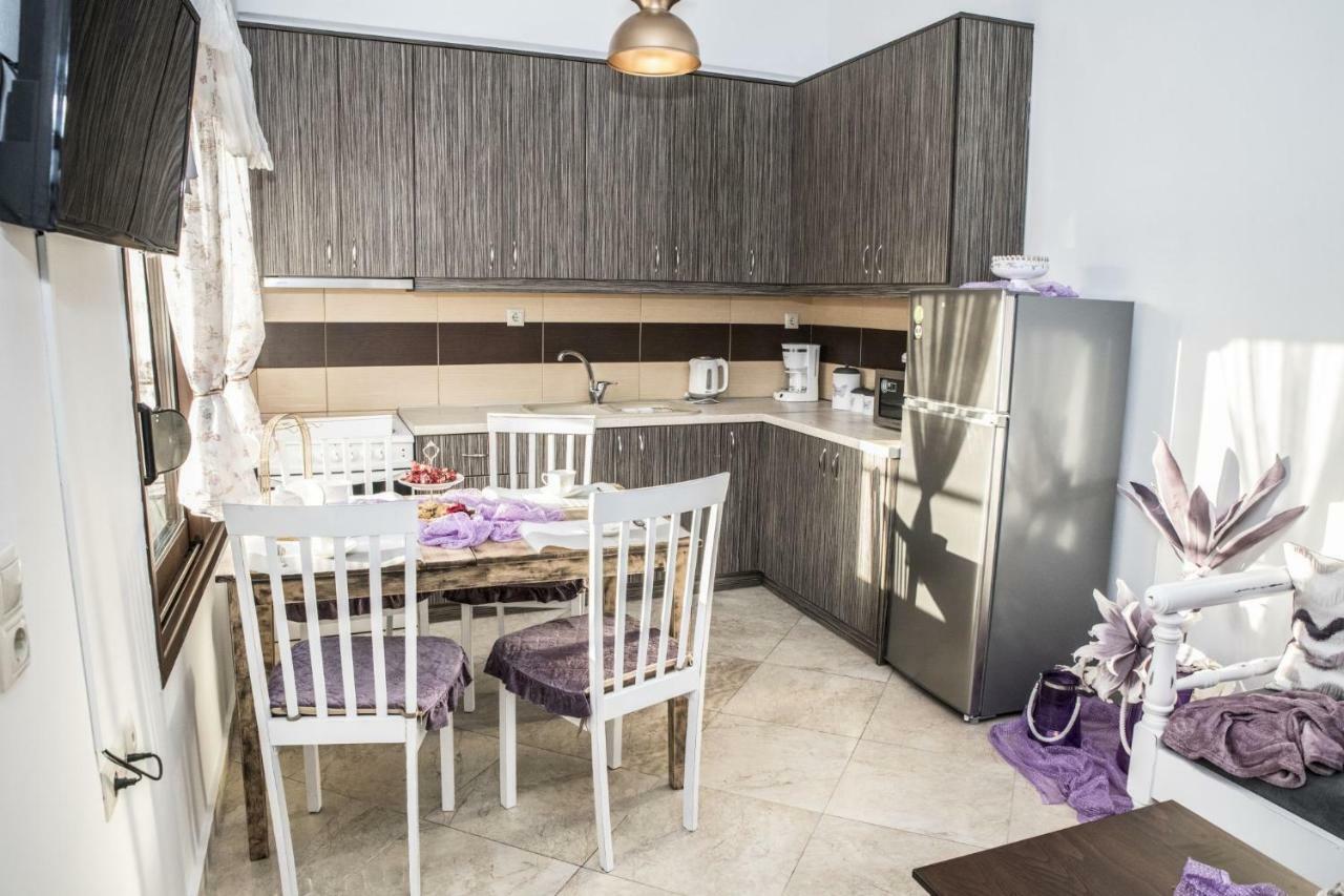 Kleopatra Deluxe Apartment With Jacuzzi Kamilari Luaran gambar